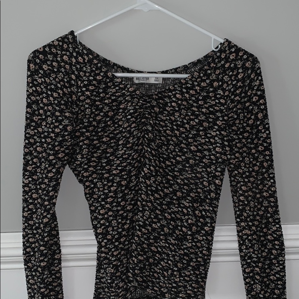 hollister black floral top